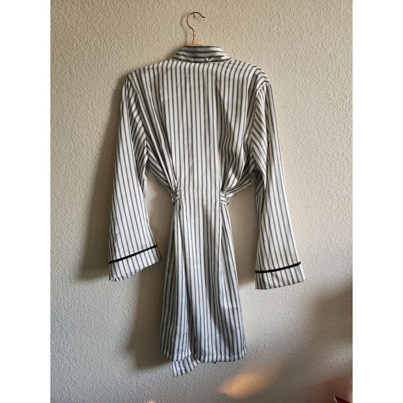 Linea Donatella White and Black Glam Robe L/XL - Picture 2 of 6